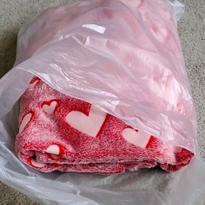 Frontgate  HOST PICK blanket 50 x 60 " glows in dark firm